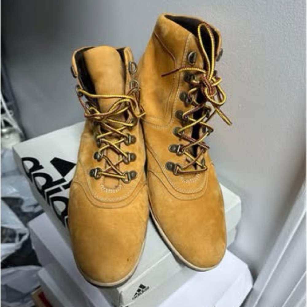 Timberland Women's Lace-Up Tan Wedge Boots - Picture 4 of 7